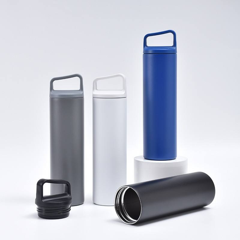 Butelka termiczna o pojemności – Sports Water Bottle Insulated recenzja i cena